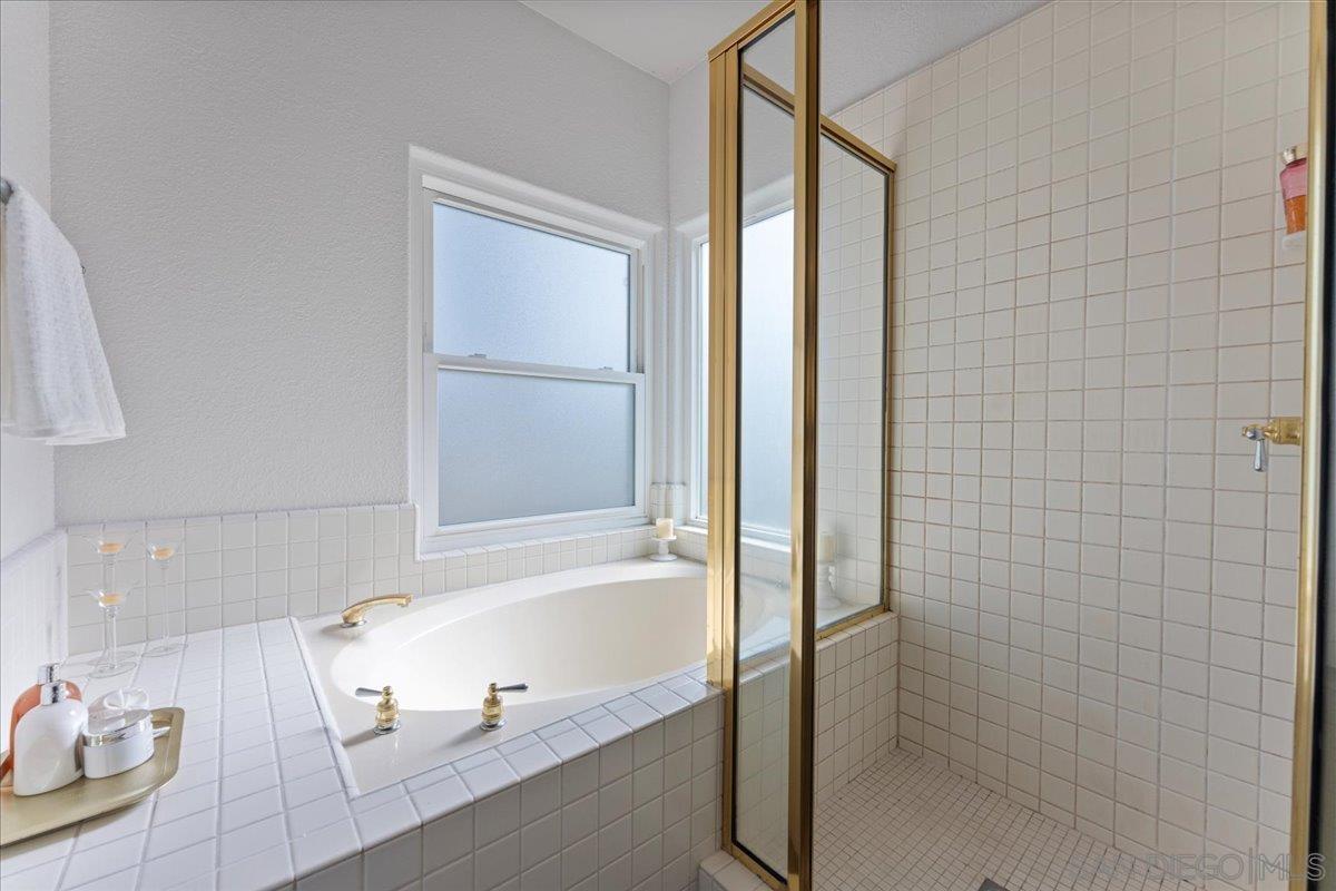 Detail Gallery Image 33 of 61 For 2701  Isham Springs Ct, Spring Valley,  CA 91977 - 3 Beds | 2/1 Baths