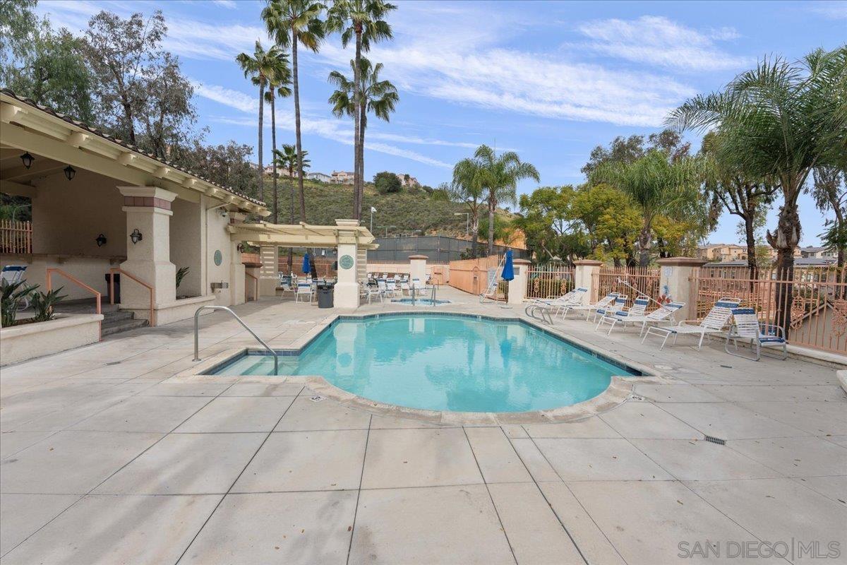 Detail Gallery Image 48 of 61 For 2701  Isham Springs Ct, Spring Valley,  CA 91977 - 3 Beds | 2/1 Baths