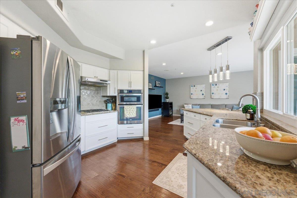 Detail Gallery Image 9 of 61 For 2701  Isham Springs Ct, Spring Valley,  CA 91977 - 3 Beds | 2/1 Baths