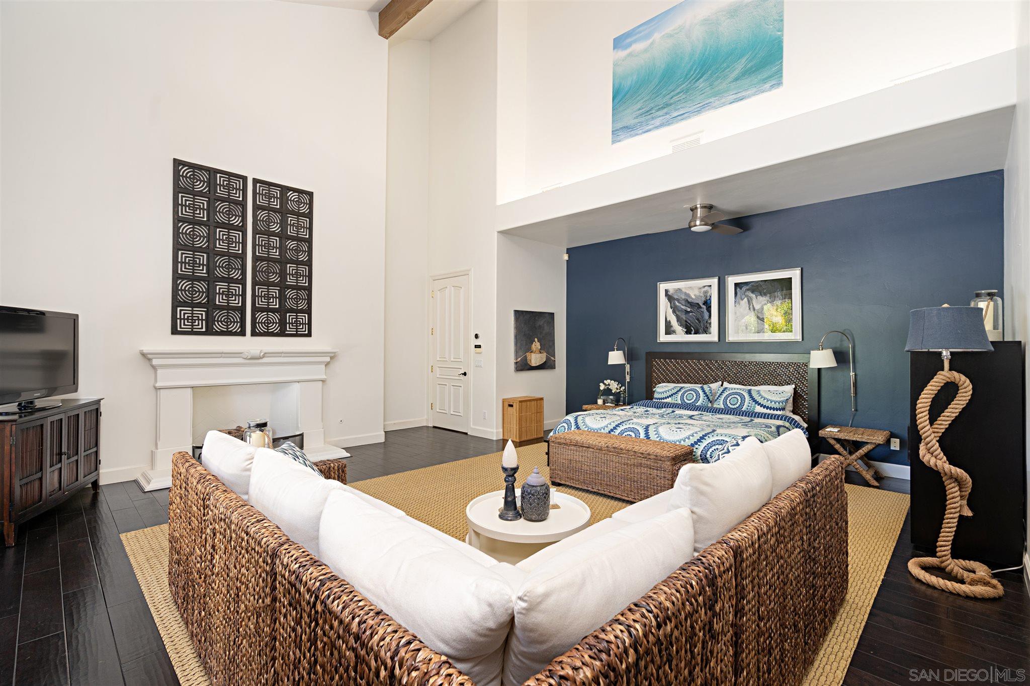 Detail Gallery Image 14 of 38 For 16210  via Cazadero, Rancho Santa Fe,  CA 92067 - 5 Beds | 6/1 Baths