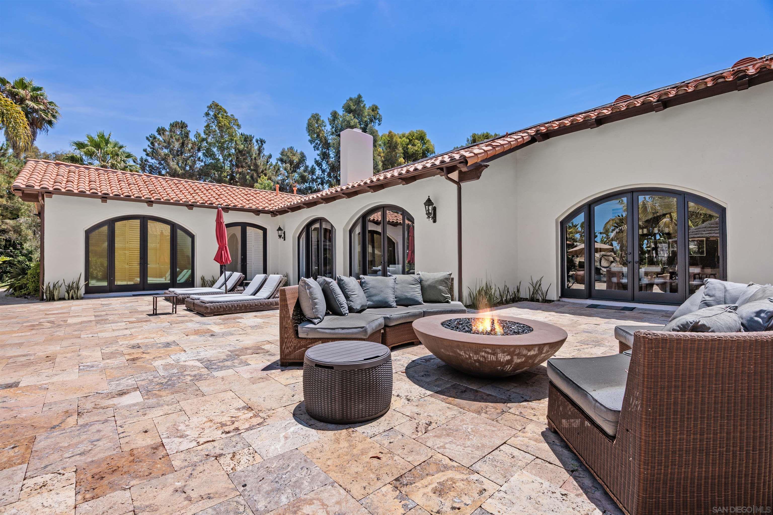 Detail Gallery Image 21 of 38 For 16210  via Cazadero, Rancho Santa Fe,  CA 92067 - 5 Beds | 6/1 Baths