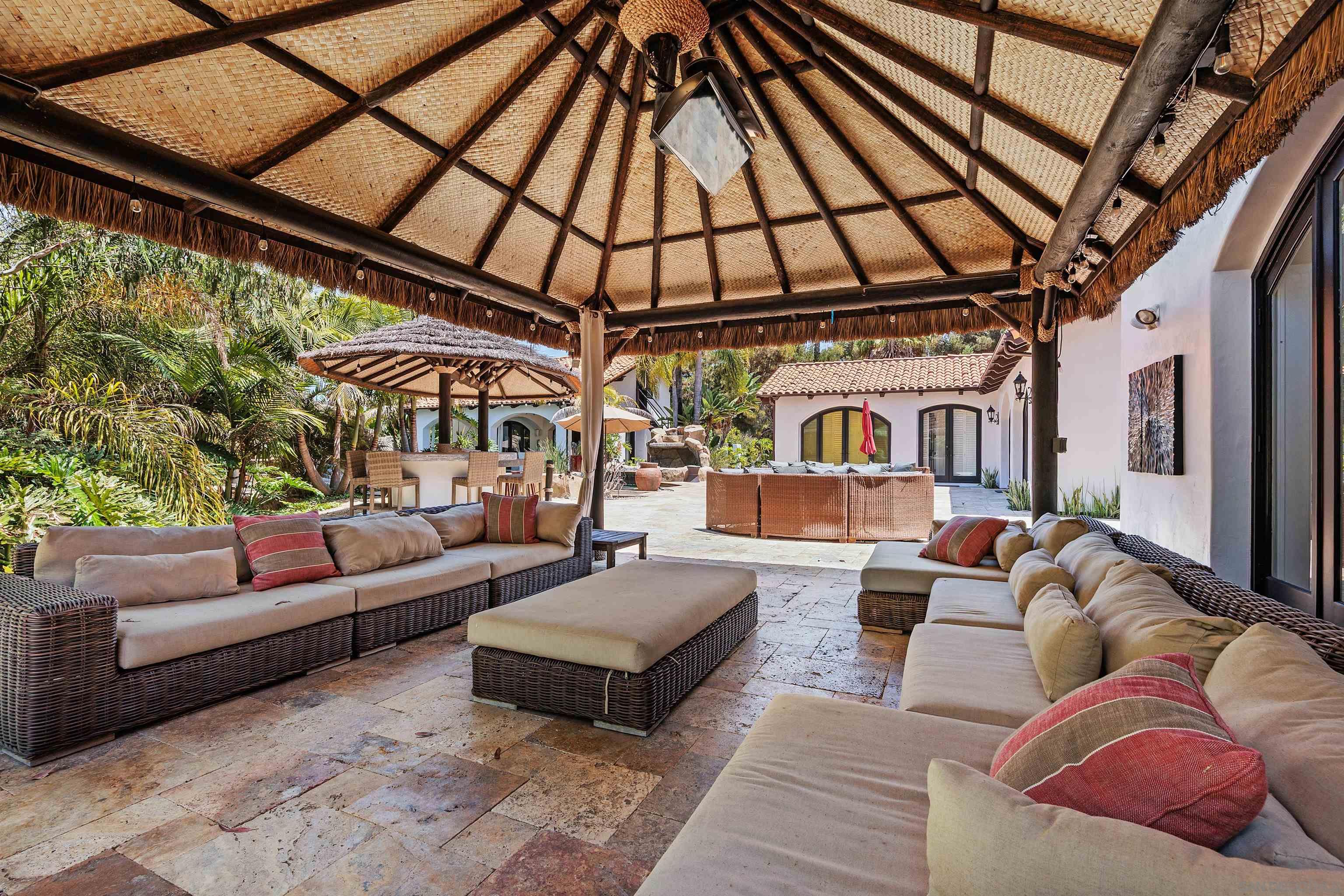 Detail Gallery Image 22 of 38 For 16210  via Cazadero, Rancho Santa Fe,  CA 92067 - 5 Beds | 6/1 Baths