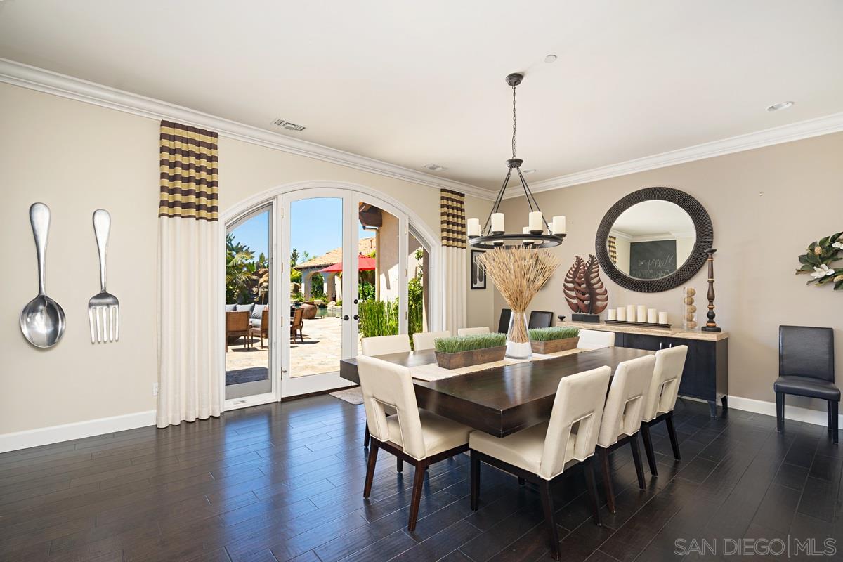 Detail Gallery Image 7 of 38 For 16210  via Cazadero, Rancho Santa Fe,  CA 92067 - 5 Beds | 6/1 Baths