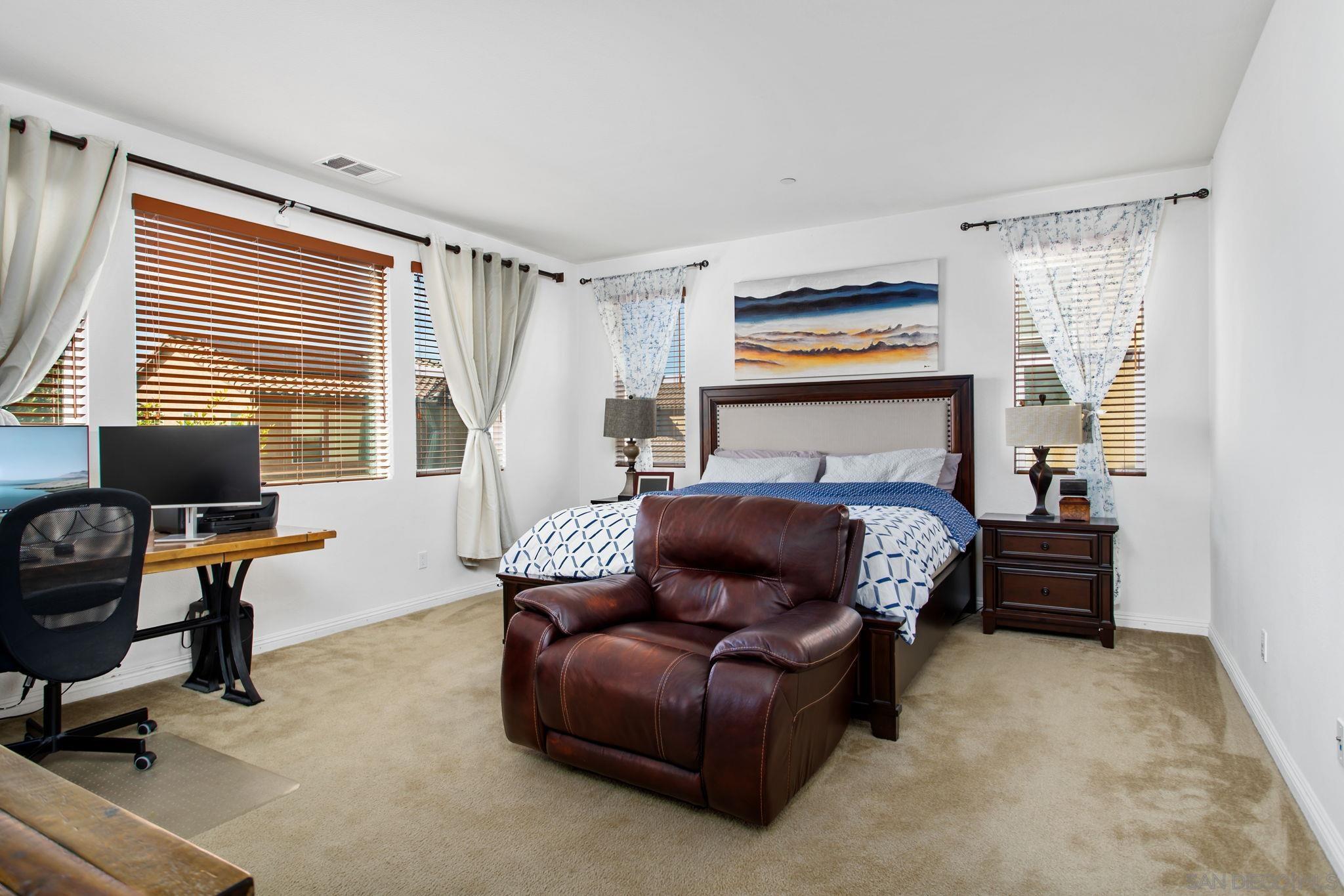 Detail Gallery Image 11 of 34 For 1818  Santa Christina Ave, Chula Vista,  CA 91913 - 4 Beds | 3/1 Baths