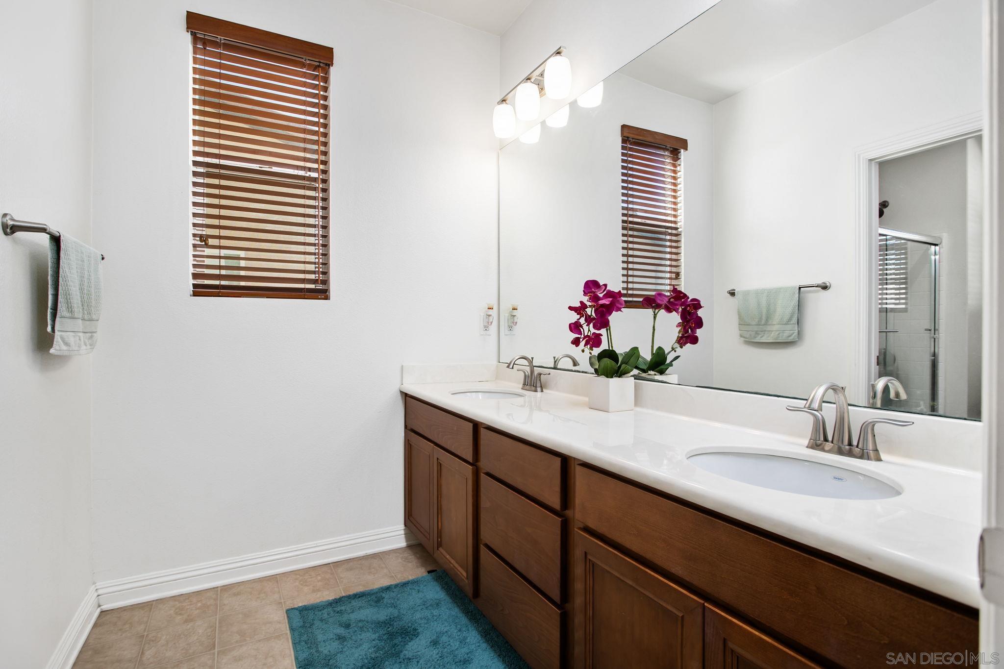 Detail Gallery Image 14 of 34 For 1818  Santa Christina Ave, Chula Vista,  CA 91913 - 4 Beds | 3/1 Baths