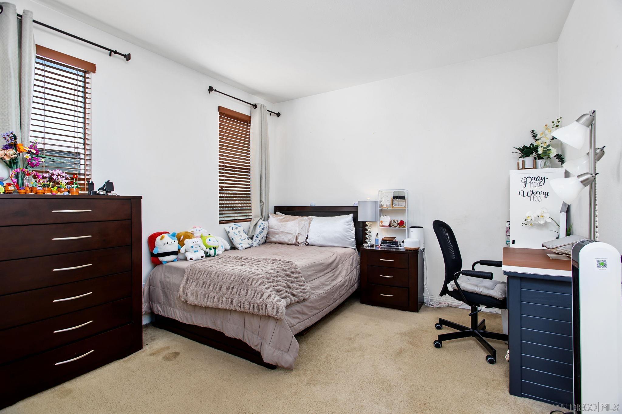 Detail Gallery Image 15 of 34 For 1818  Santa Christina Ave, Chula Vista,  CA 91913 - 4 Beds | 3/1 Baths