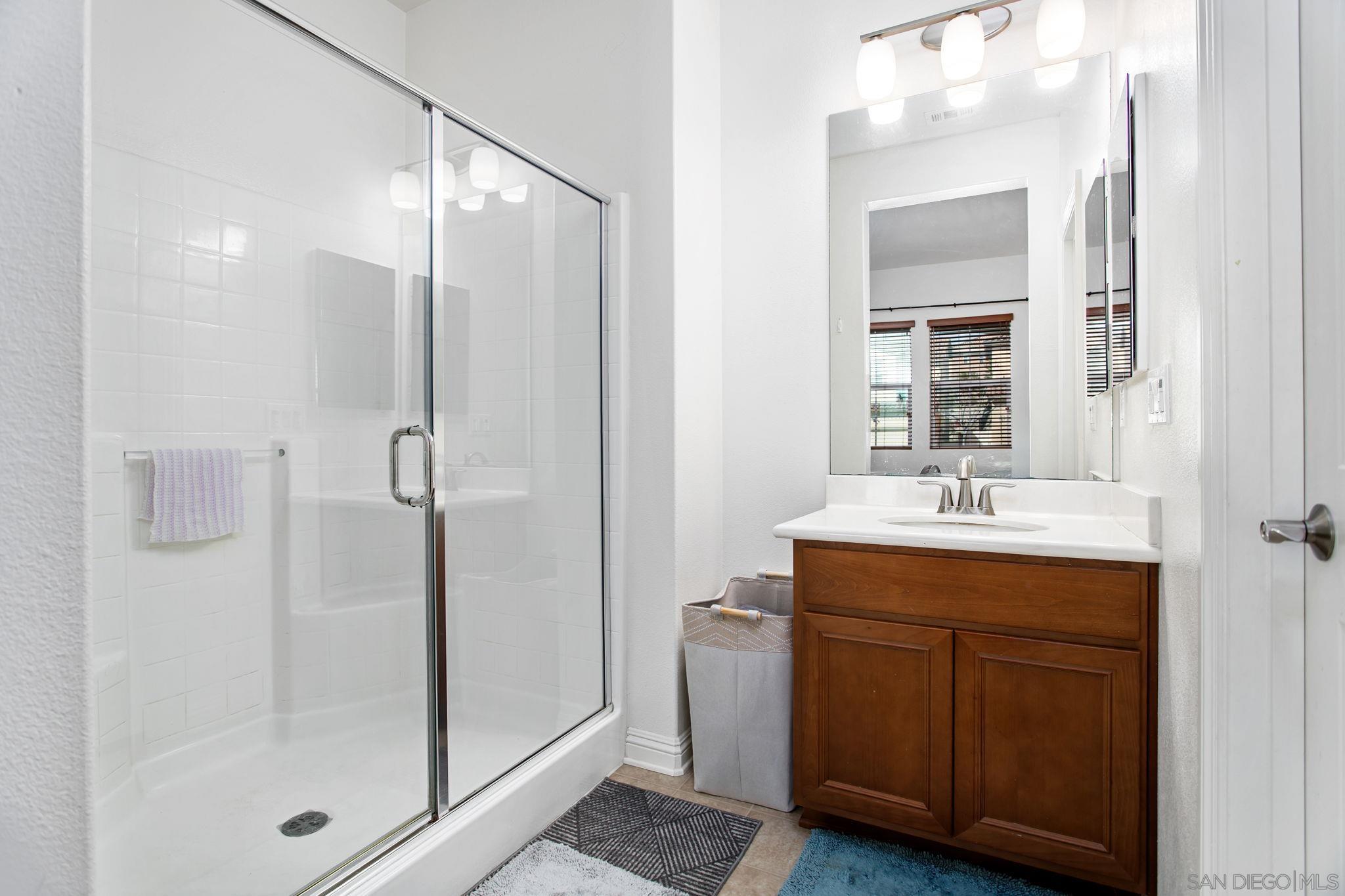 Detail Gallery Image 9 of 34 For 1818  Santa Christina Ave, Chula Vista,  CA 91913 - 4 Beds | 3/1 Baths