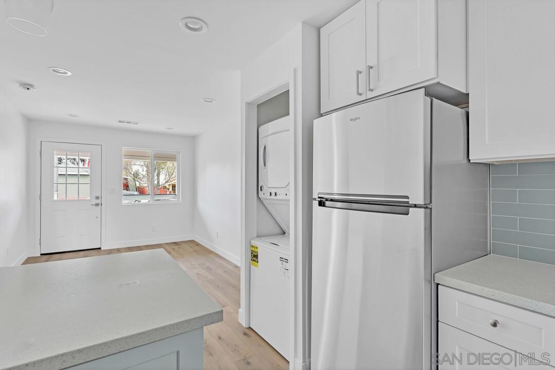 Detail Gallery Image 13 of 64 For 4922  Muir Ave, San Diego,  CA 92107 - – Beds | – Baths