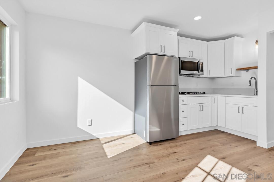 Detail Gallery Image 27 of 64 For 4922  Muir Ave, San Diego,  CA 92107 - – Beds | – Baths