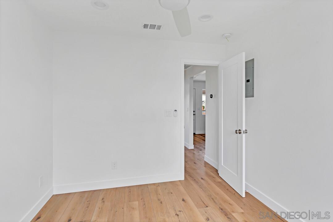 Detail Gallery Image 35 of 64 For 4922  Muir Ave, San Diego,  CA 92107 - – Beds | – Baths