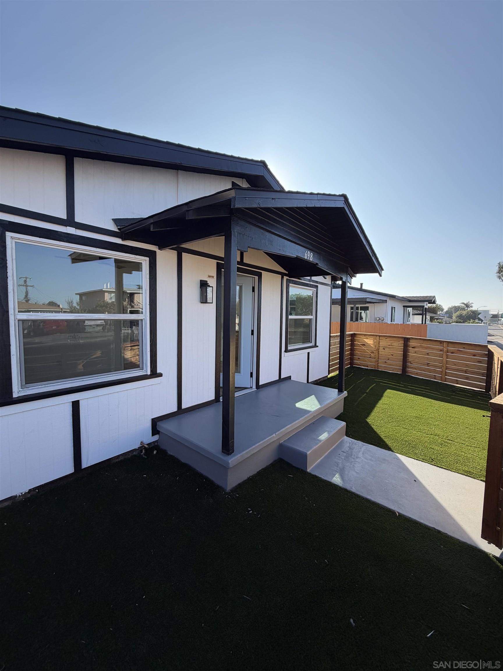 Detail Gallery Image 17 of 20 For 698  J St, Chula Vista,  CA 91910 - 2 Beds | 1 Baths