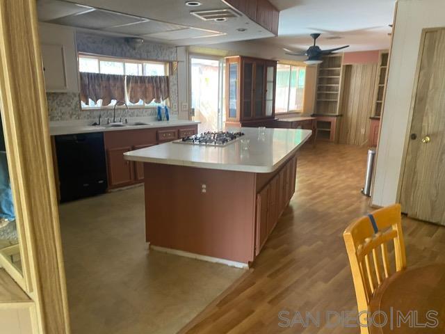 Detail Gallery Image 8 of 25 For 1440  Orange Avenue S #92,  El Cajon,  CA 92020 - 2 Beds | 2 Baths