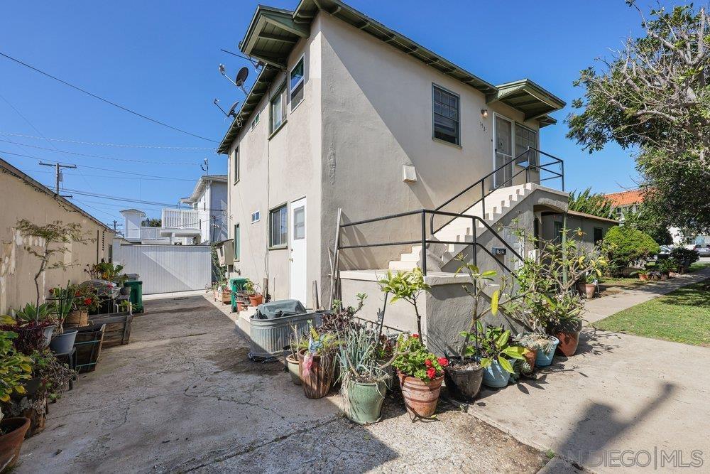 Detail Gallery Image 5 of 11 For 1533-39  Chalcedony St, San Diego,  CA 92109 - – Beds | – Baths