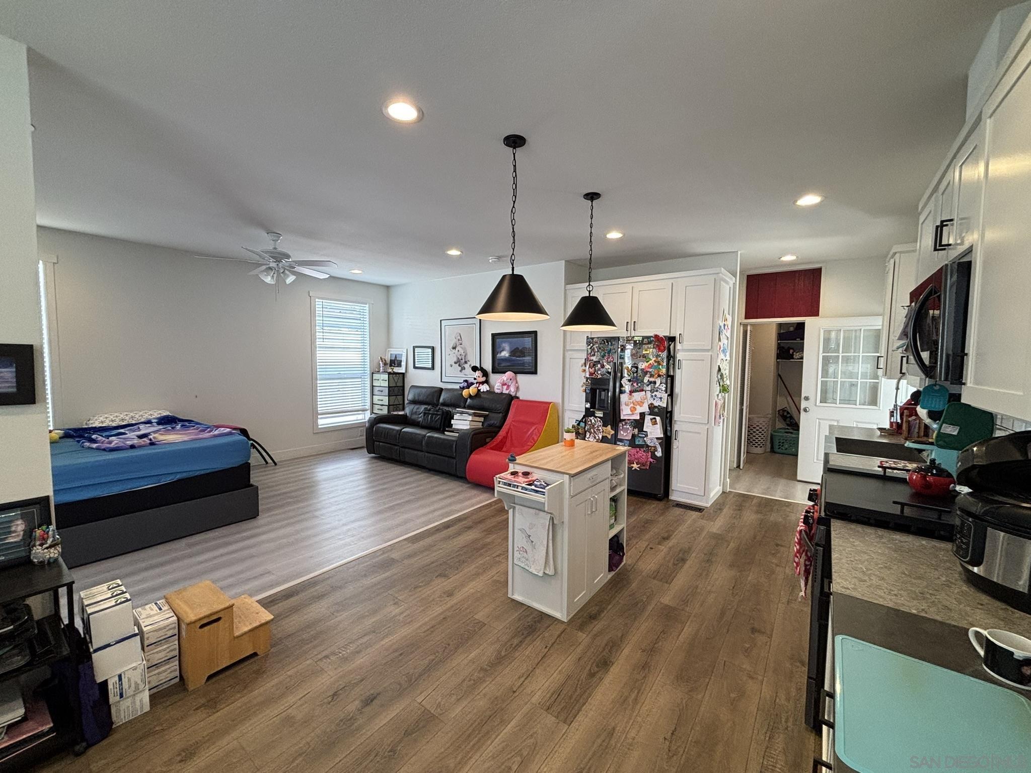 Detail Gallery Image 9 of 29 For 13111  Bonita Vista St  #228,  Poway,  CA 92064 - 3 Beds | 2 Baths