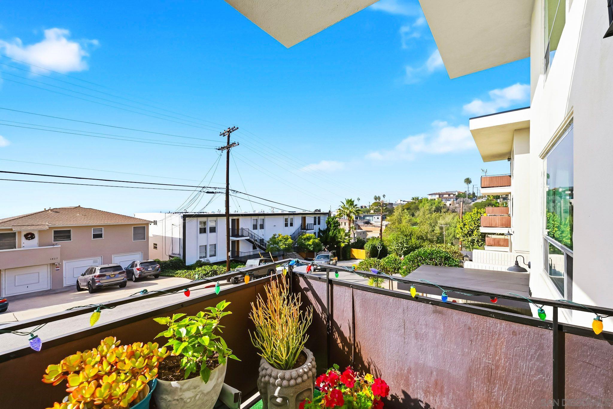 Detail Gallery Image 25 of 29 For 1828  Linwood St  #1,  San Diego,  CA 92110 - 2 Beds | 2 Baths