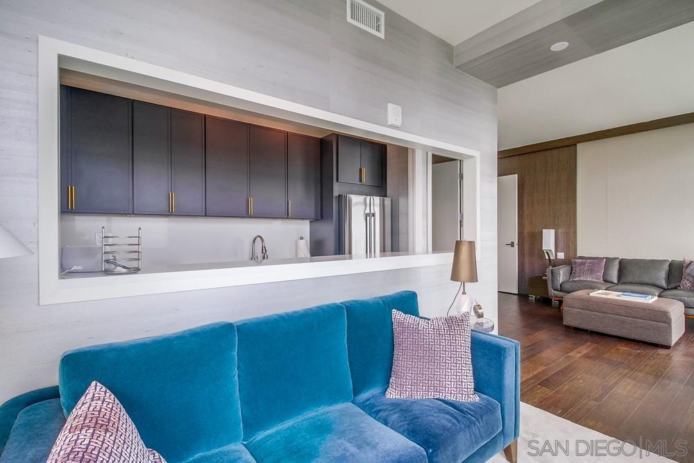 Detail Gallery Image 12 of 62 For 800  the Mark Ln  2801, San Diego,  CA 92101 - 3 Beds | 3 Baths