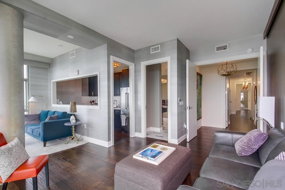 Detail Gallery Image 13 of 62 For 800  the Mark Ln  2801, San Diego,  CA 92101 - 3 Beds | 3 Baths