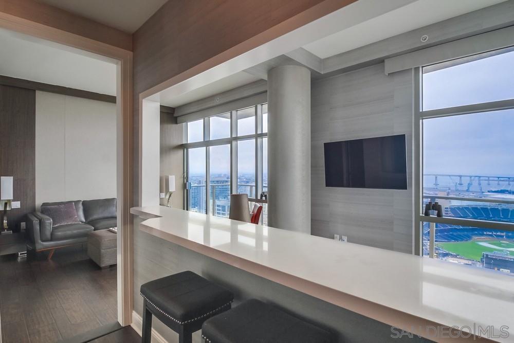 Detail Gallery Image 17 of 62 For 800  the Mark Ln  2801, San Diego,  CA 92101 - 3 Beds | 3 Baths