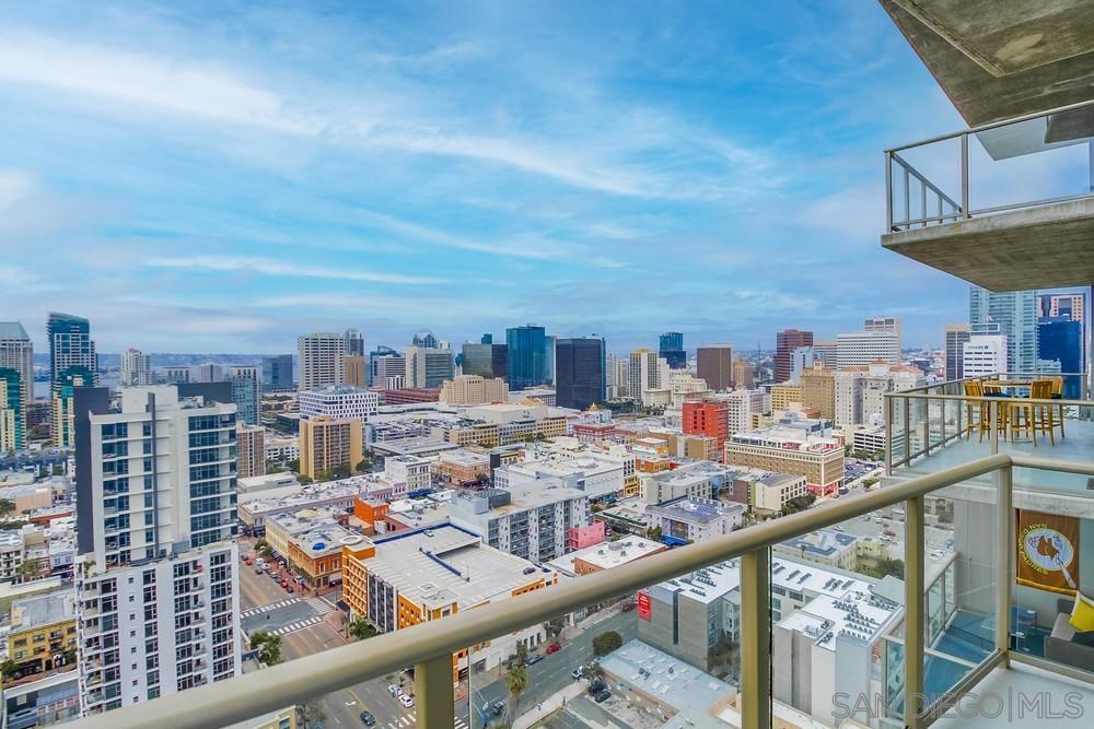 Detail Gallery Image 30 of 62 For 800  the Mark Ln  2801, San Diego,  CA 92101 - 3 Beds | 3 Baths