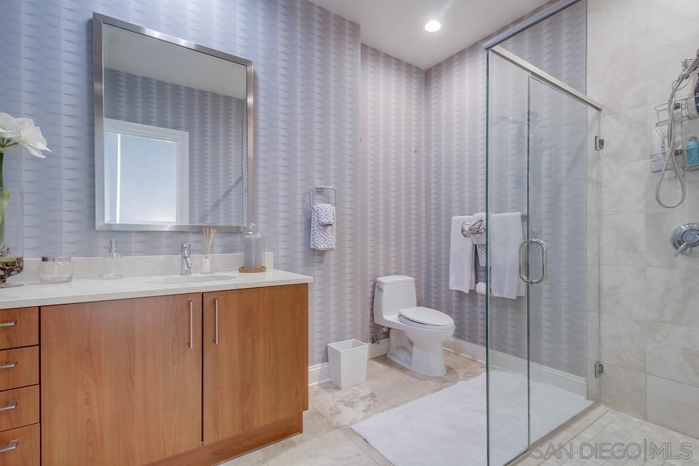 Detail Gallery Image 38 of 62 For 800  the Mark Ln  2801, San Diego,  CA 92101 - 3 Beds | 3 Baths