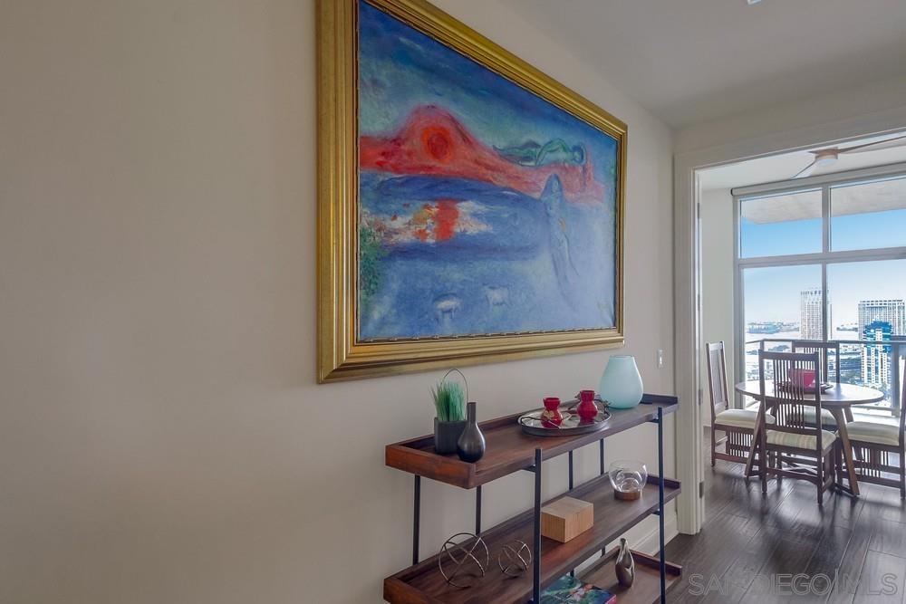 Detail Gallery Image 5 of 62 For 800  the Mark Ln  2801, San Diego,  CA 92101 - 3 Beds | 3 Baths