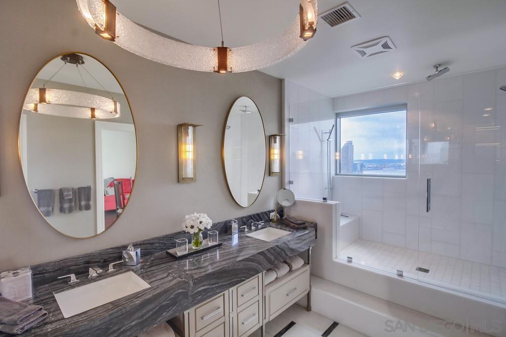 Detail Gallery Image 41 of 62 For 800  the Mark Ln  2801, San Diego,  CA 92101 - 3 Beds | 3 Baths