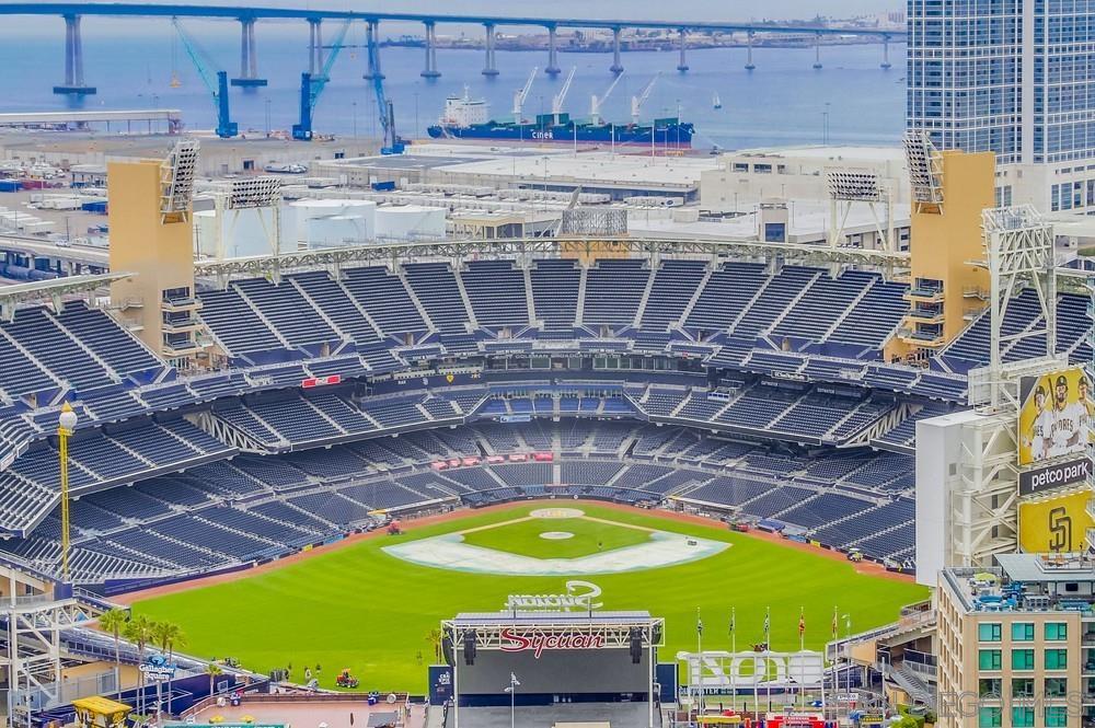 Detail Gallery Image 42 of 62 For 800  the Mark Ln  2801, San Diego,  CA 92101 - 3 Beds | 3 Baths