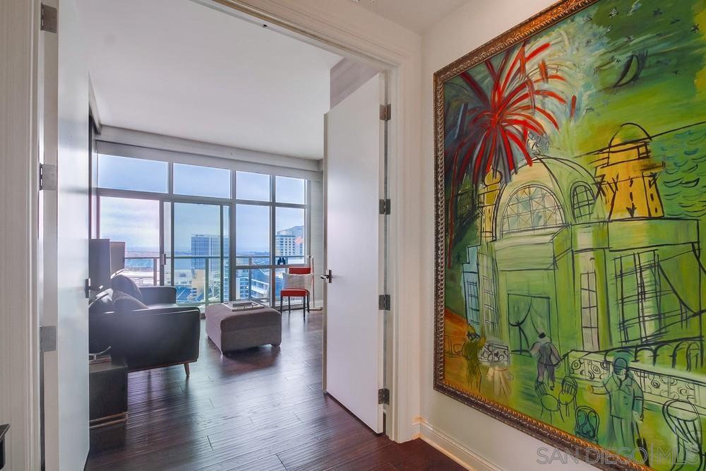 Detail Gallery Image 6 of 62 For 800  the Mark Ln  2801, San Diego,  CA 92101 - 3 Beds | 3 Baths