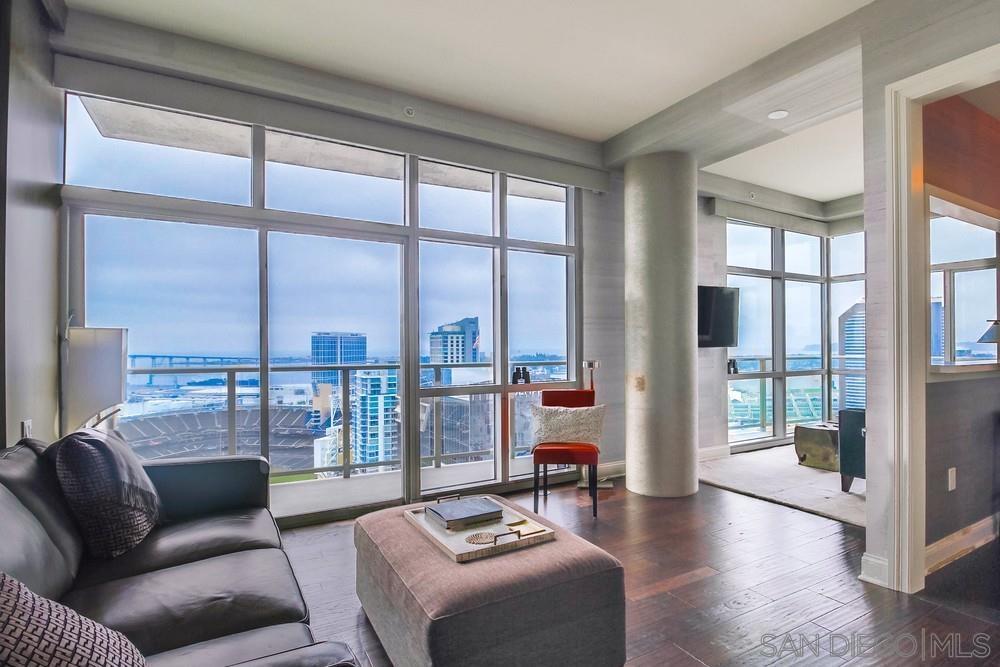 Detail Gallery Image 7 of 62 For 800  the Mark Ln  2801, San Diego,  CA 92101 - 3 Beds | 3 Baths