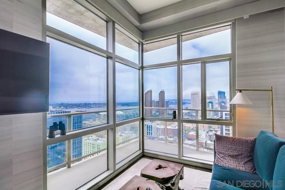 Detail Gallery Image 10 of 62 For 800  the Mark Ln  2801, San Diego,  CA 92101 - 3 Beds | 3 Baths