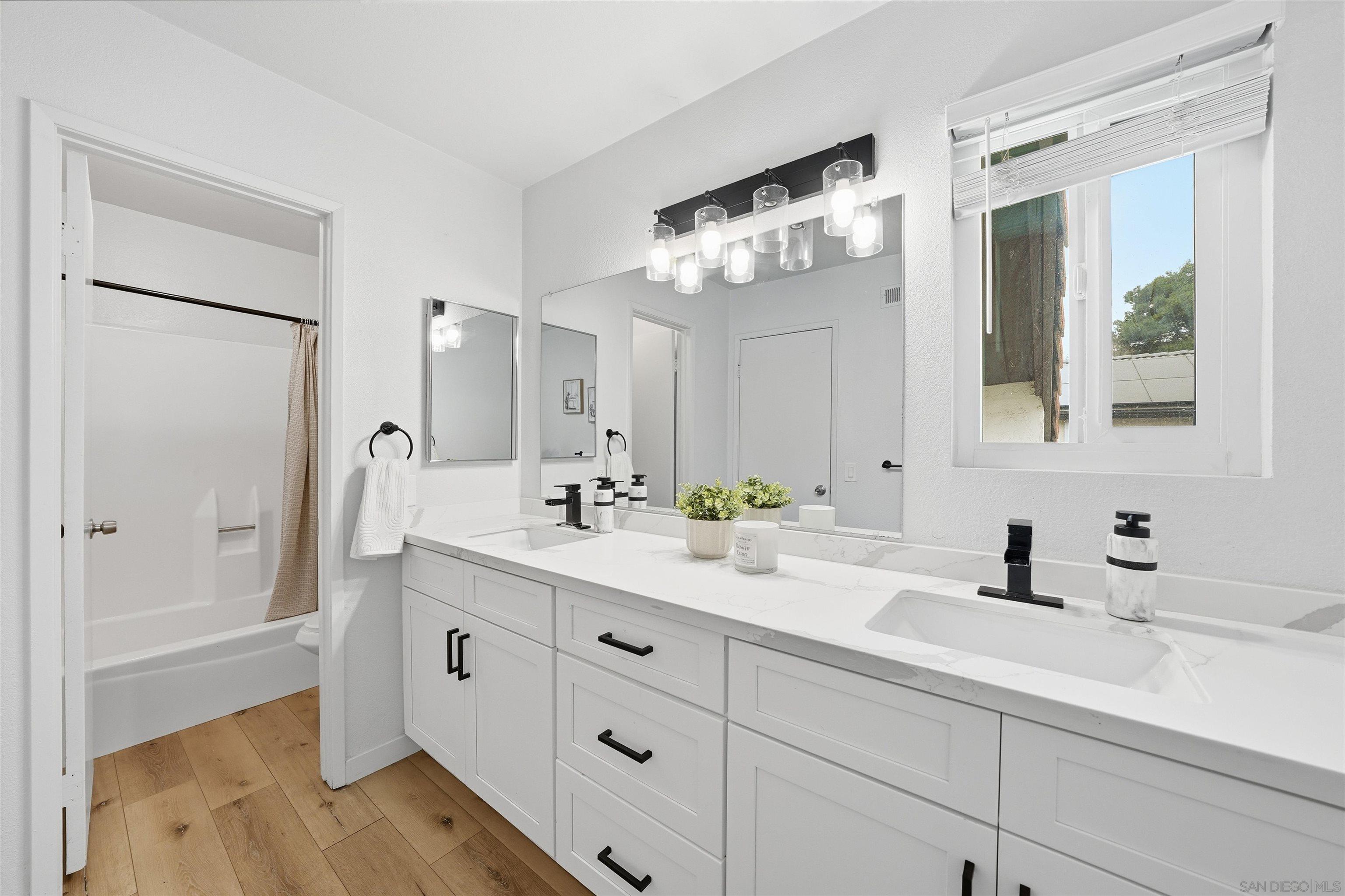 Detail Gallery Image 20 of 29 For 1606  Dana Point Ct, Chula Vista,  CA 91911 - 4 Beds | 2/1 Baths