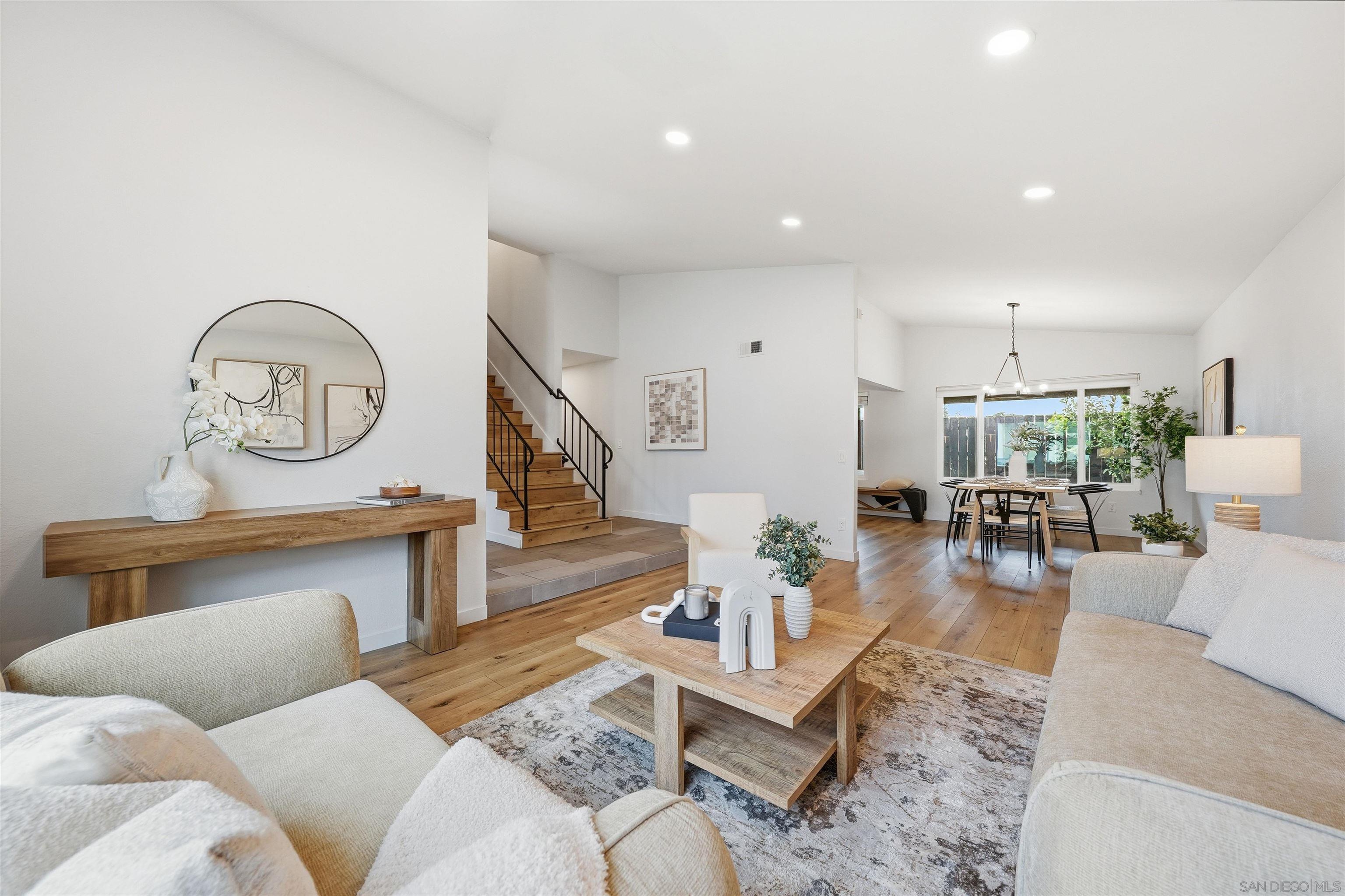 Detail Gallery Image 4 of 29 For 1606  Dana Point Ct, Chula Vista,  CA 91911 - 4 Beds | 2/1 Baths