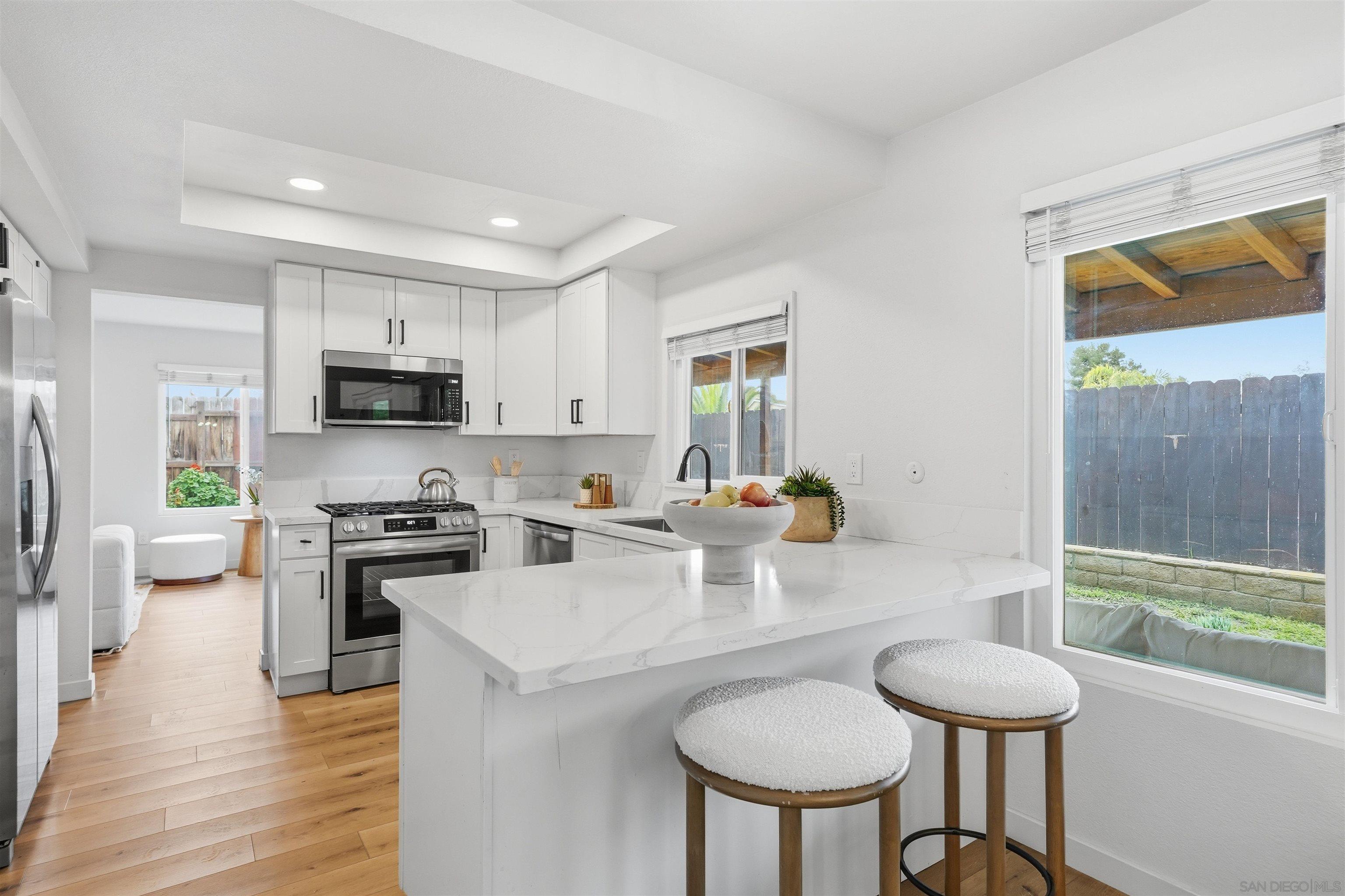 Detail Gallery Image 6 of 29 For 1606  Dana Point Ct, Chula Vista,  CA 91911 - 4 Beds | 2/1 Baths