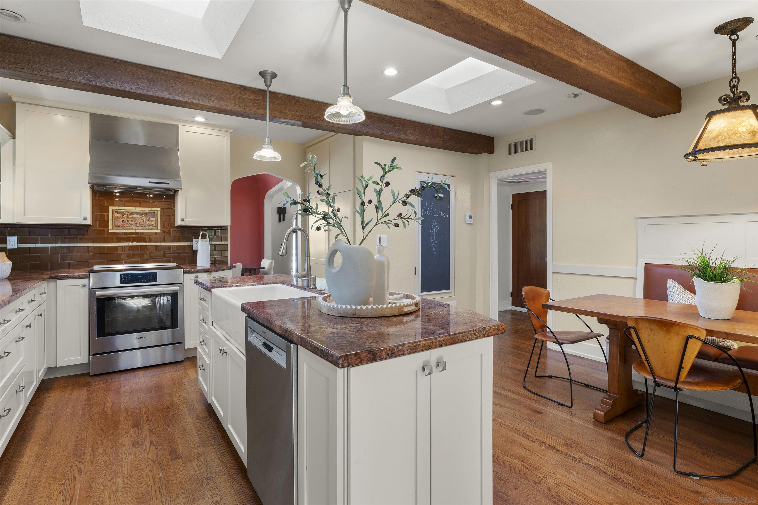 Detail Gallery Image 11 of 32 For 2669  San Marcos, San Diego,  CA 92104 - 4 Beds | 2/1 Baths