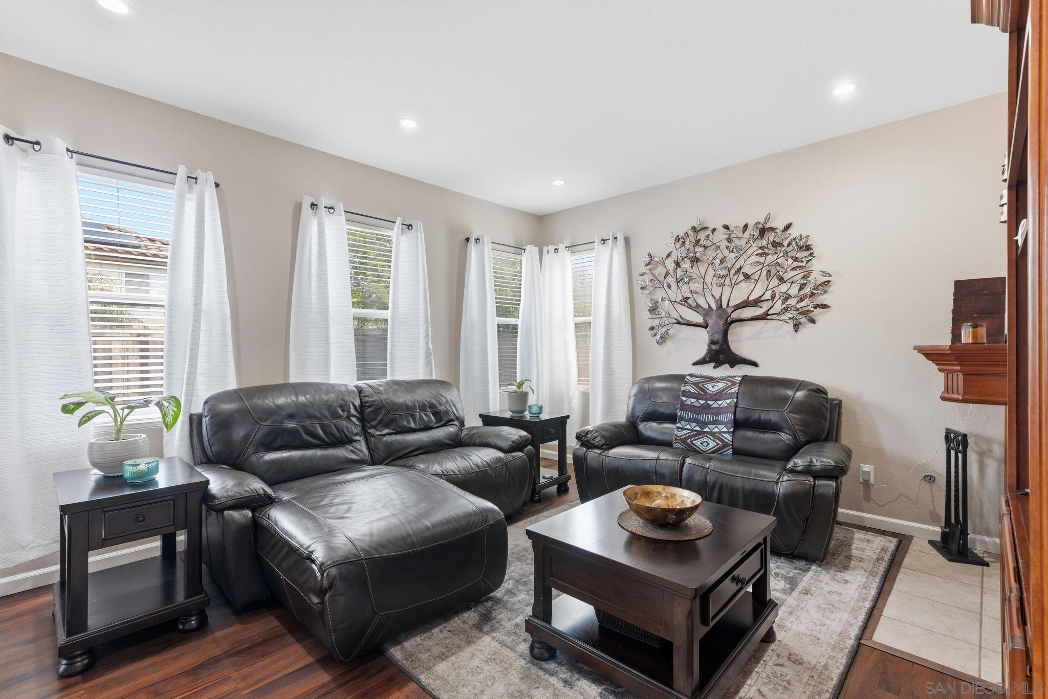 Detail Gallery Image 15 of 67 For 1349  Thunder Spring Dr, Chula Vista,  CA 91915 - 4 Beds | 2/1 Baths