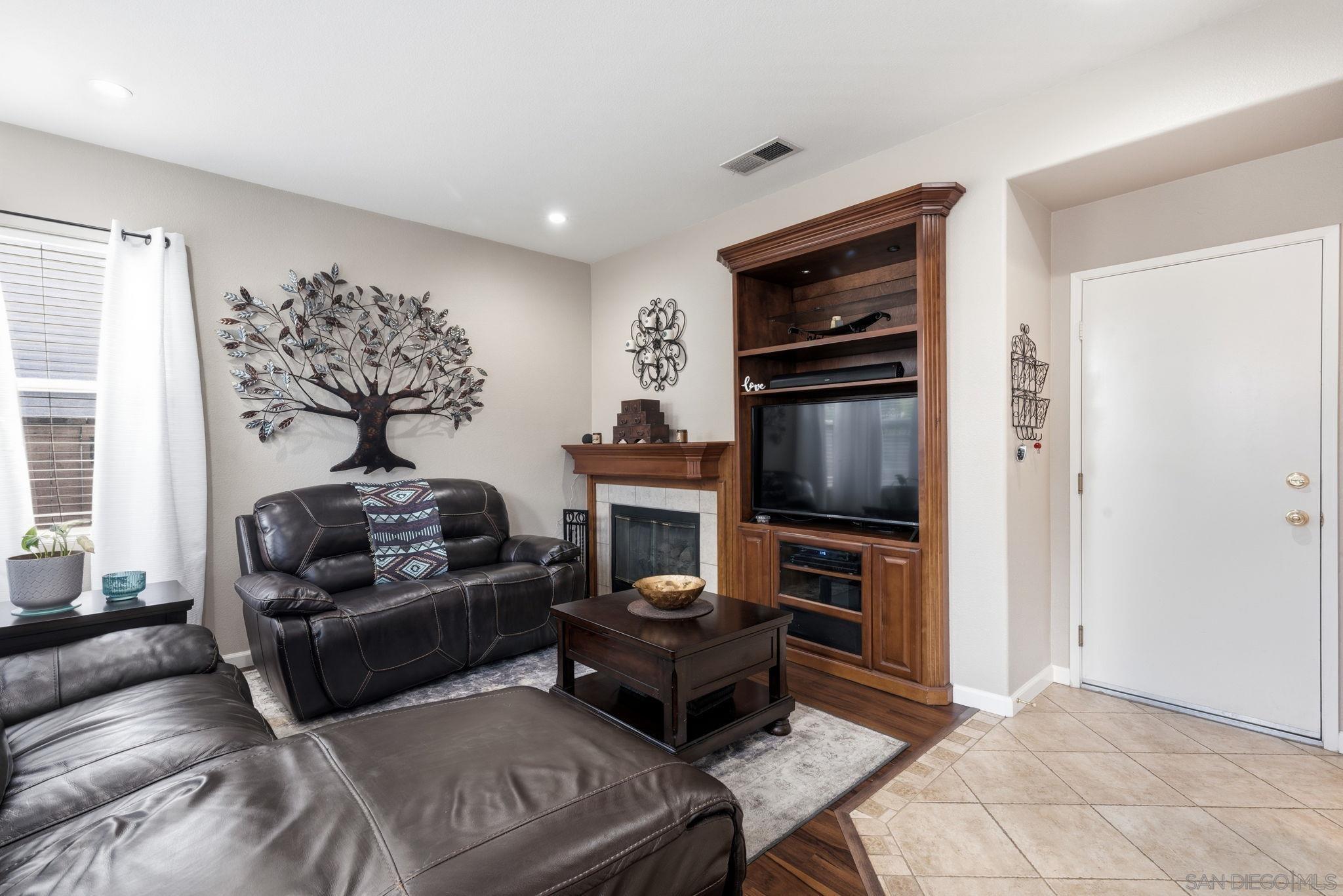 Detail Gallery Image 17 of 67 For 1349  Thunder Spring Dr, Chula Vista,  CA 91915 - 4 Beds | 2/1 Baths