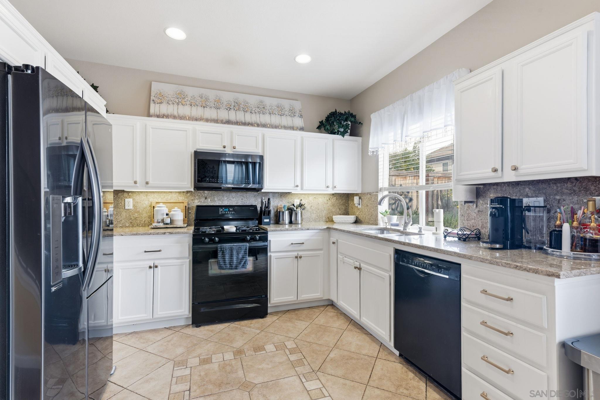 Detail Gallery Image 22 of 67 For 1349  Thunder Spring Dr, Chula Vista,  CA 91915 - 4 Beds | 2/1 Baths