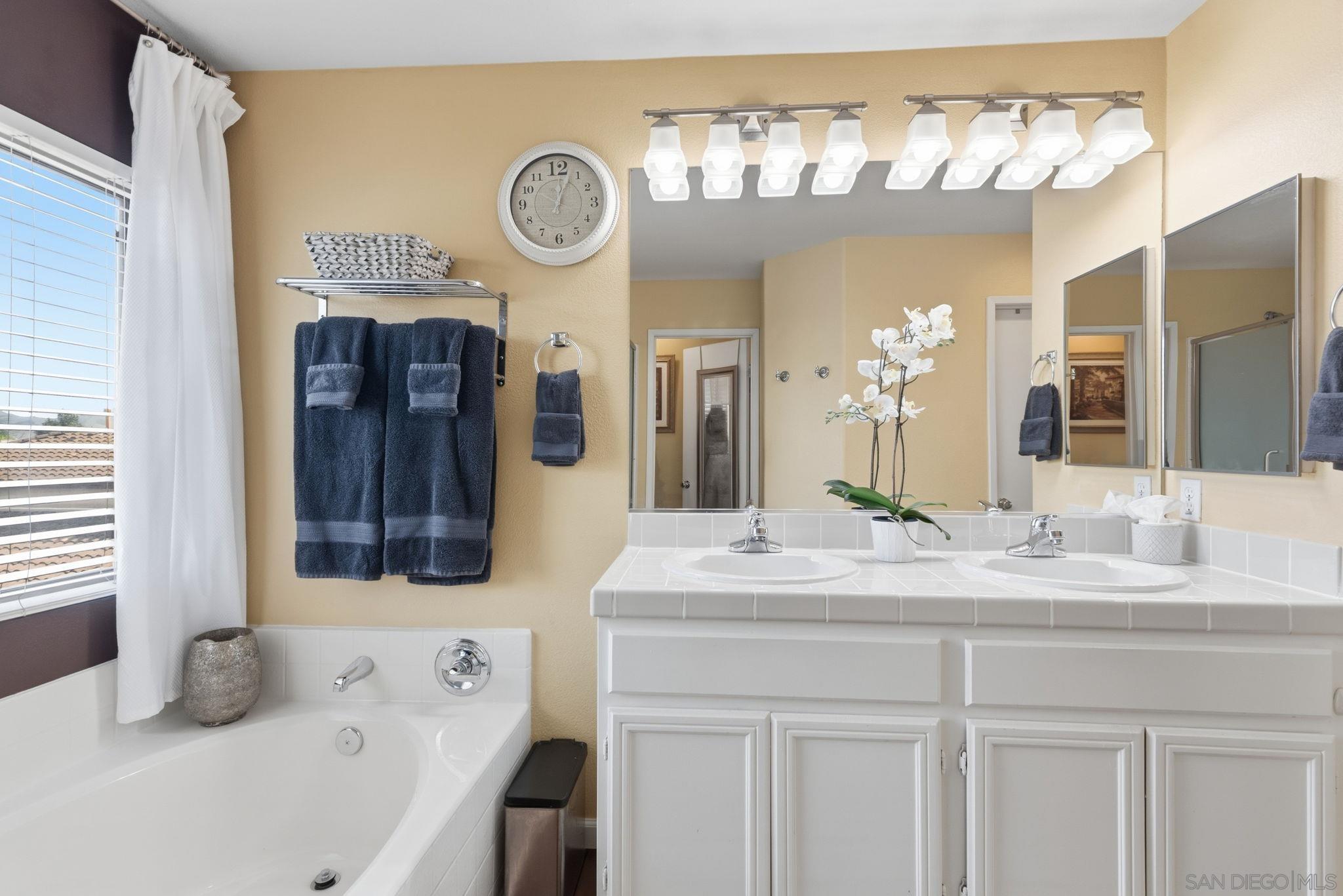 Detail Gallery Image 39 of 67 For 1349  Thunder Spring Dr, Chula Vista,  CA 91915 - 4 Beds | 2/1 Baths