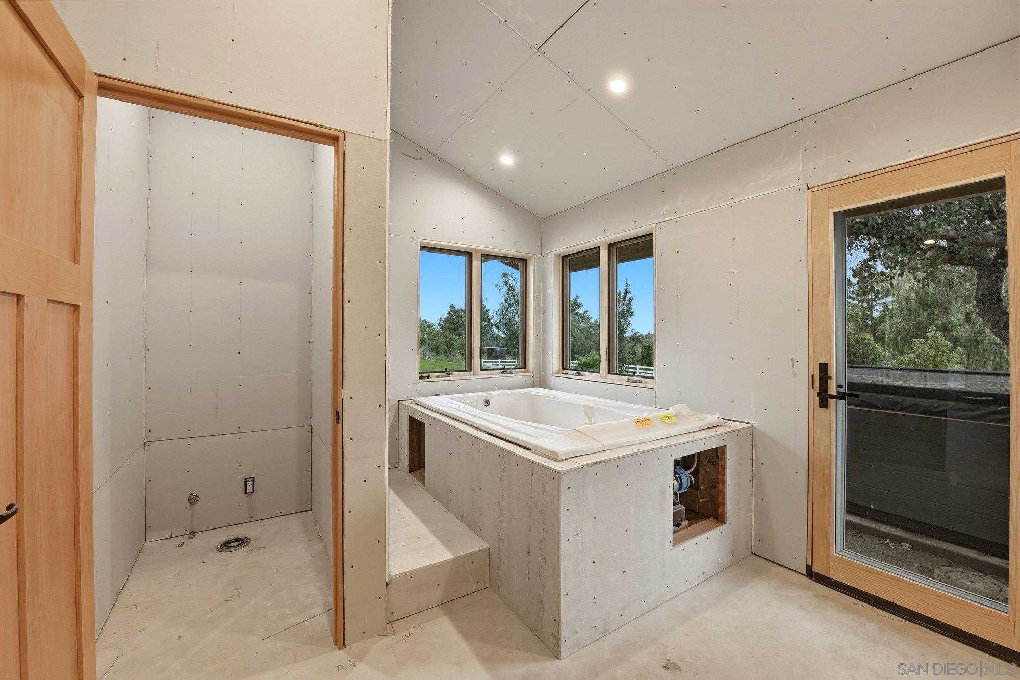 Detail Gallery Image 20 of 47 For 19170  Paradise Mountain Road, Valley Center,  CA 92082 - 4 Beds | 3/1 Baths