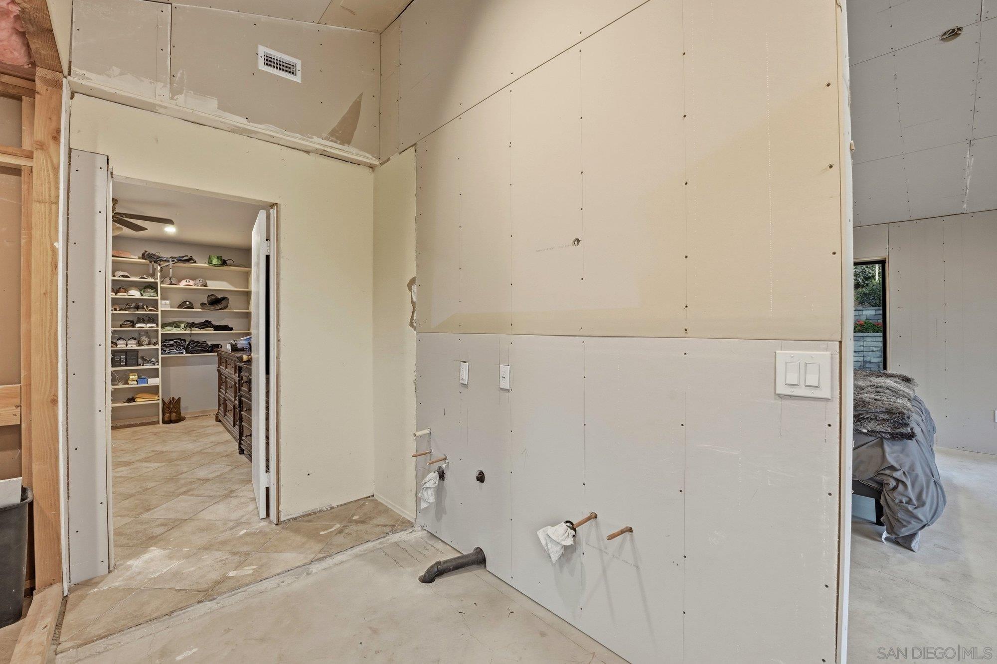 Detail Gallery Image 21 of 47 For 19170  Paradise Mountain Road, Valley Center,  CA 92082 - 4 Beds | 3/1 Baths