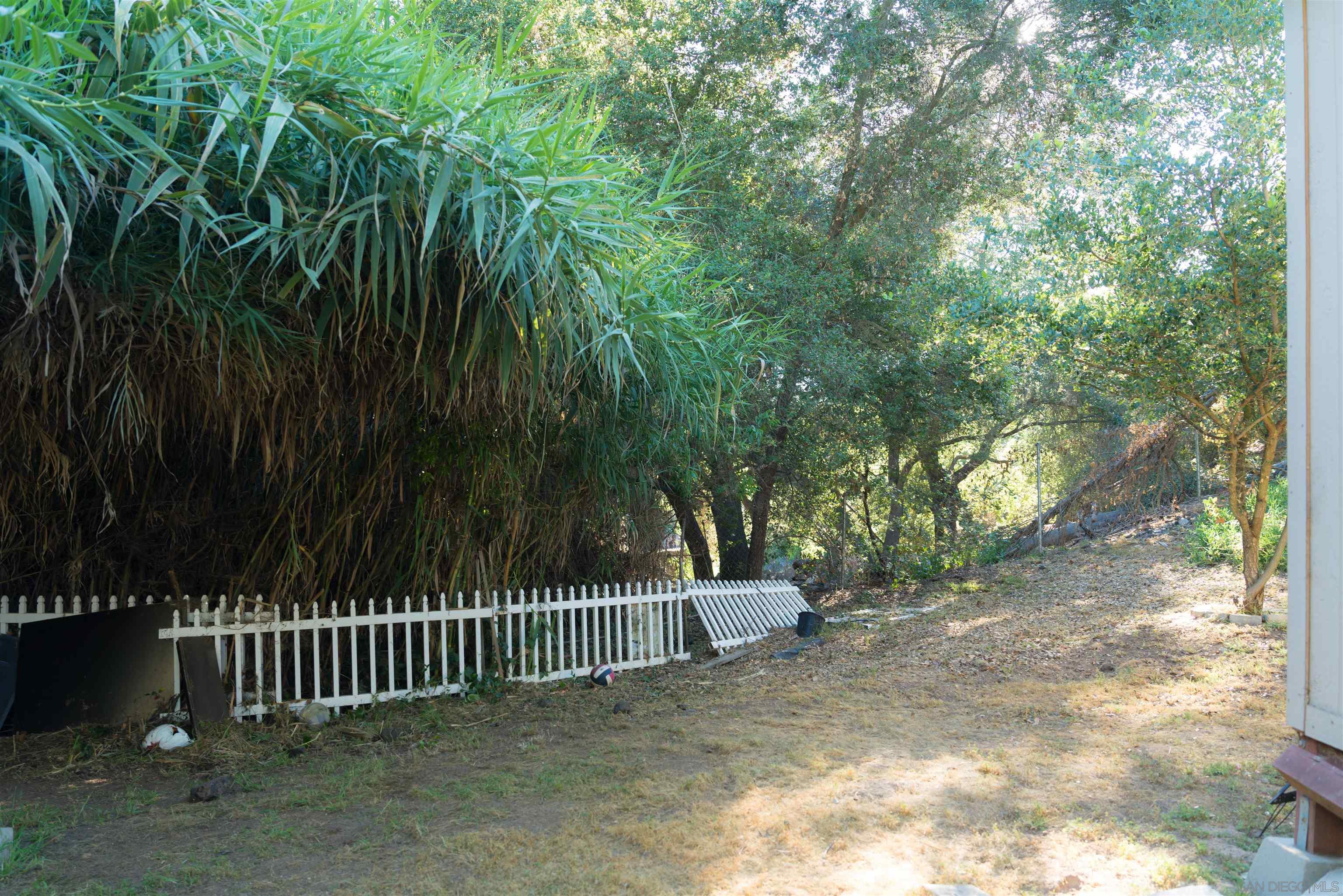 Detail Gallery Image 34 of 43 For 10179  Canyon Dr, Escondido,  CA 92026 - 3 Beds | 2 Baths