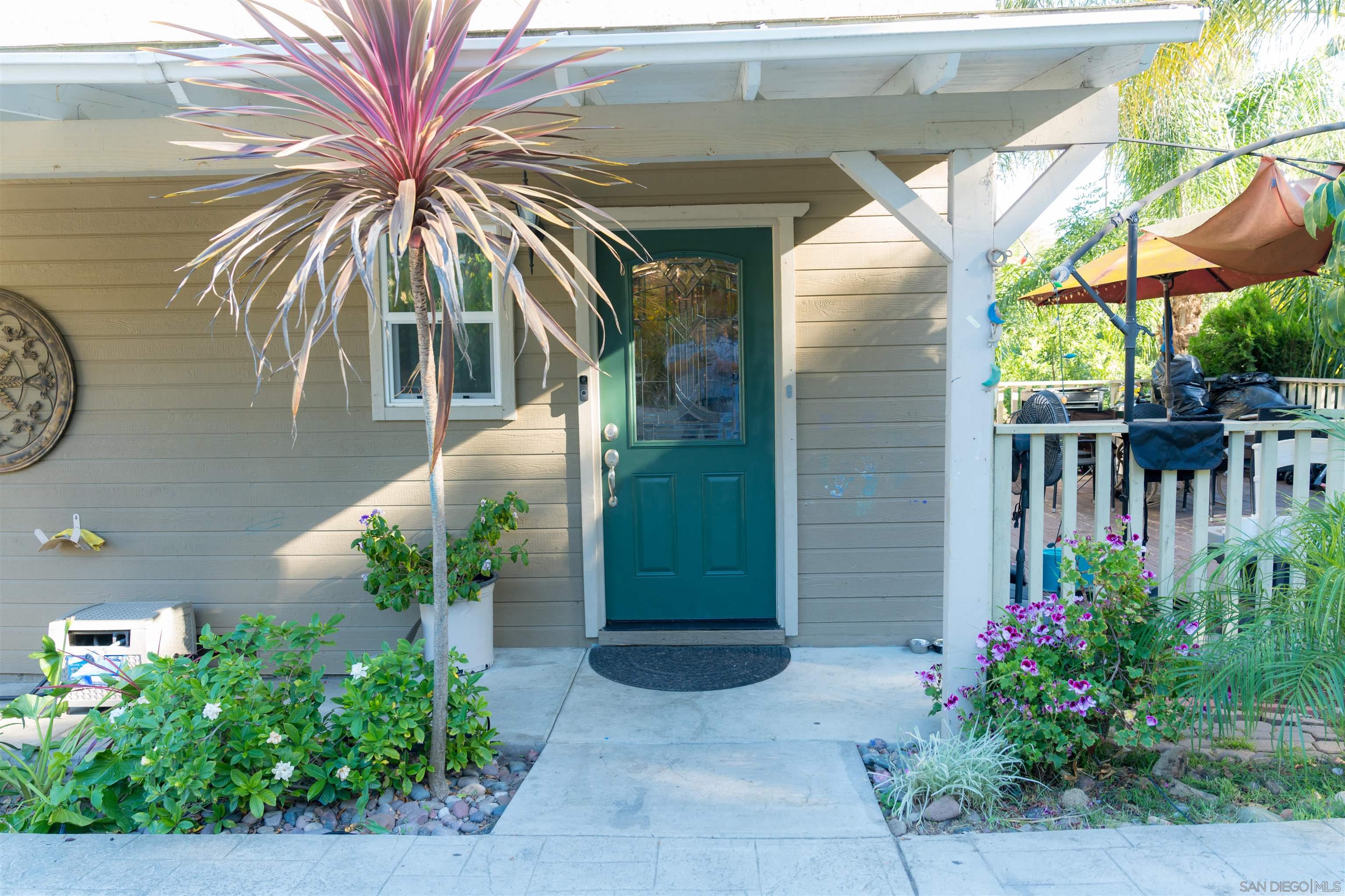 Detail Gallery Image 7 of 43 For 10179  Canyon Dr, Escondido,  CA 92026 - 3 Beds | 2 Baths