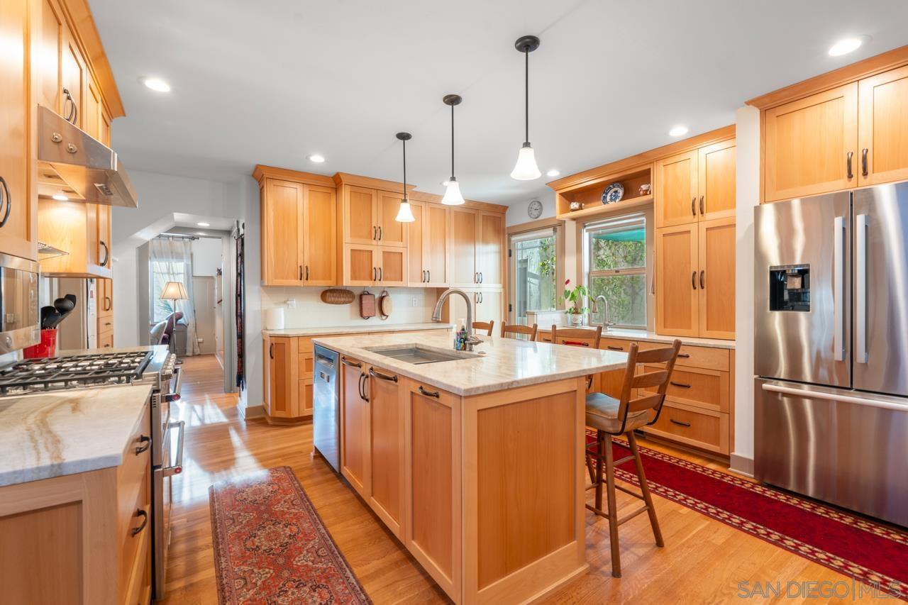 Detail Gallery Image 23 of 56 For 4321  Valle Vista, San Diego,  CA 92103 - 6 Beds | 4 Baths