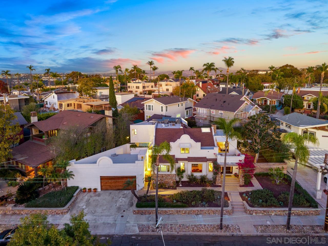 Detail Gallery Image 4 of 56 For 4321  Valle Vista, San Diego,  CA 92103 - 6 Beds | 4 Baths