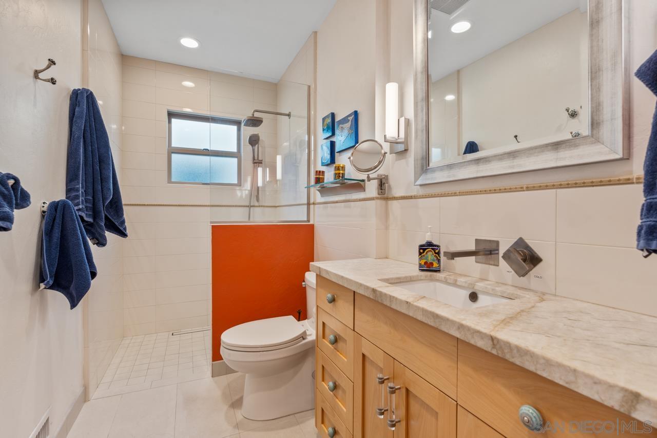 Detail Gallery Image 37 of 56 For 4321  Valle Vista, San Diego,  CA 92103 - 6 Beds | 4 Baths