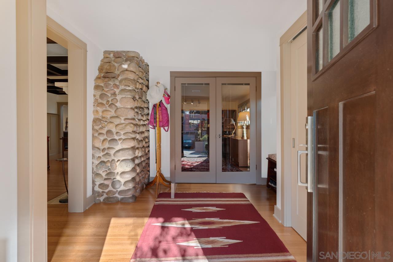 Detail Gallery Image 7 of 56 For 4321  Valle Vista, San Diego,  CA 92103 - 6 Beds | 4 Baths