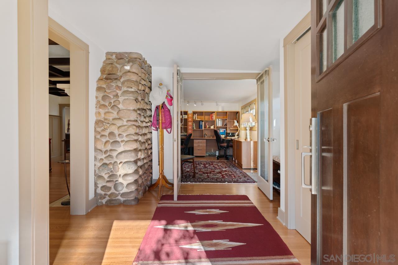 Detail Gallery Image 8 of 56 For 4321  Valle Vista, San Diego,  CA 92103 - 6 Beds | 4 Baths