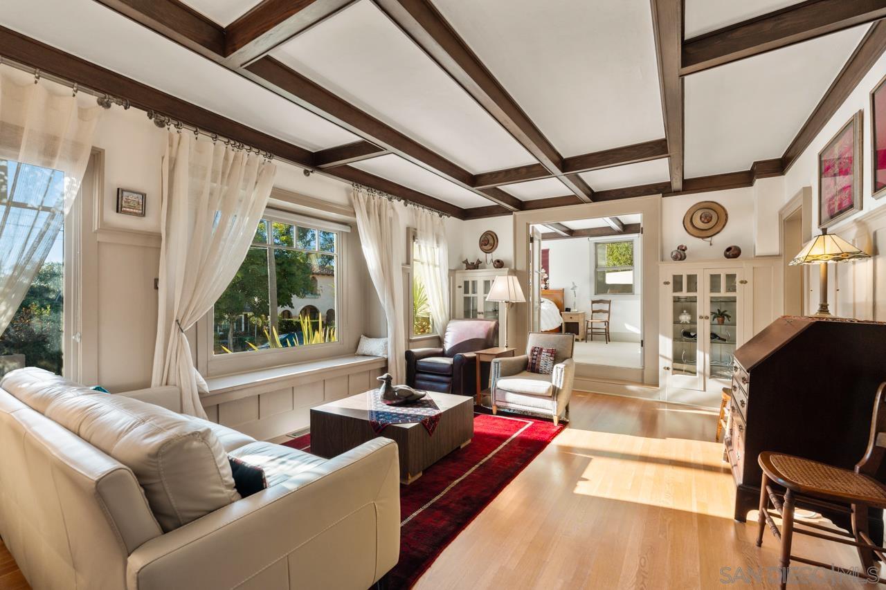 Detail Gallery Image 10 of 56 For 4321  Valle Vista, San Diego,  CA 92103 - 6 Beds | 4 Baths