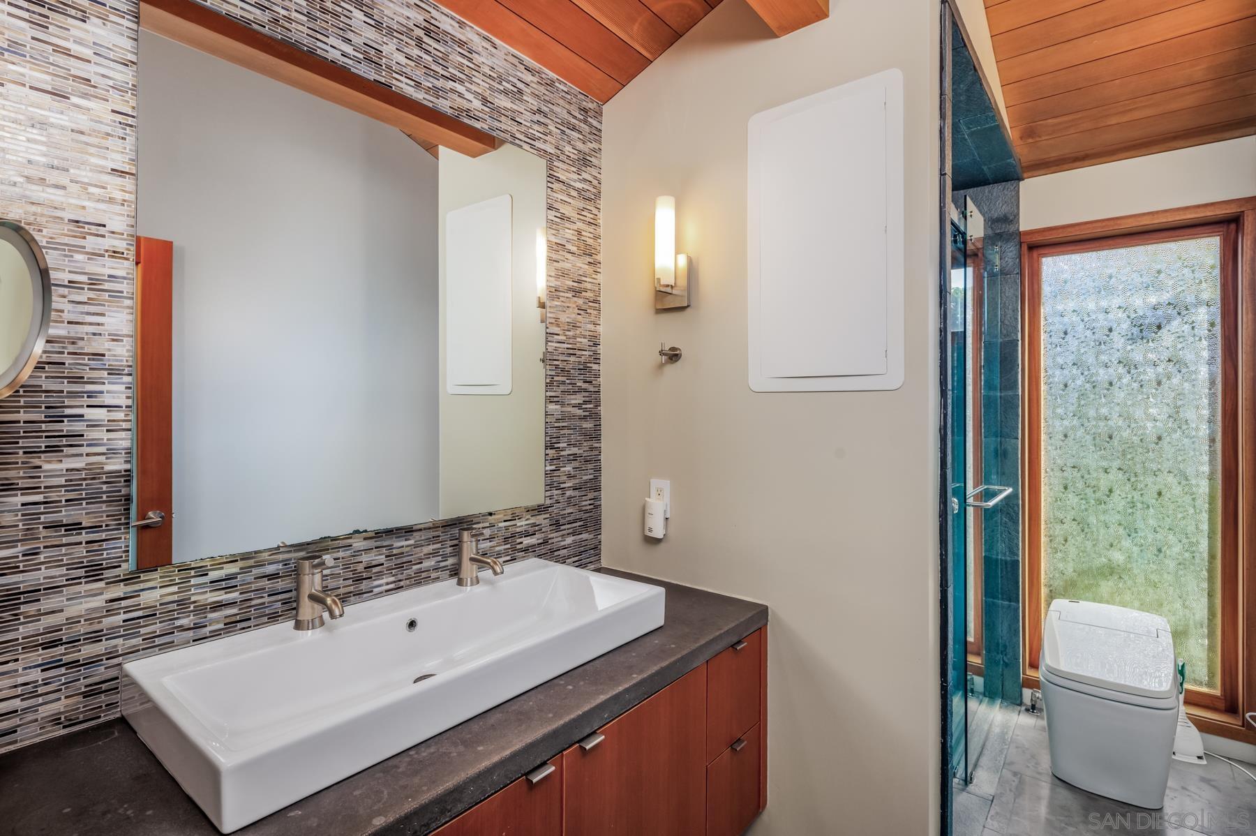 Detail Gallery Image 17 of 34 For 330  Neptune Ave, Encinitas,  CA 92024 - 3 Beds | 3 Baths