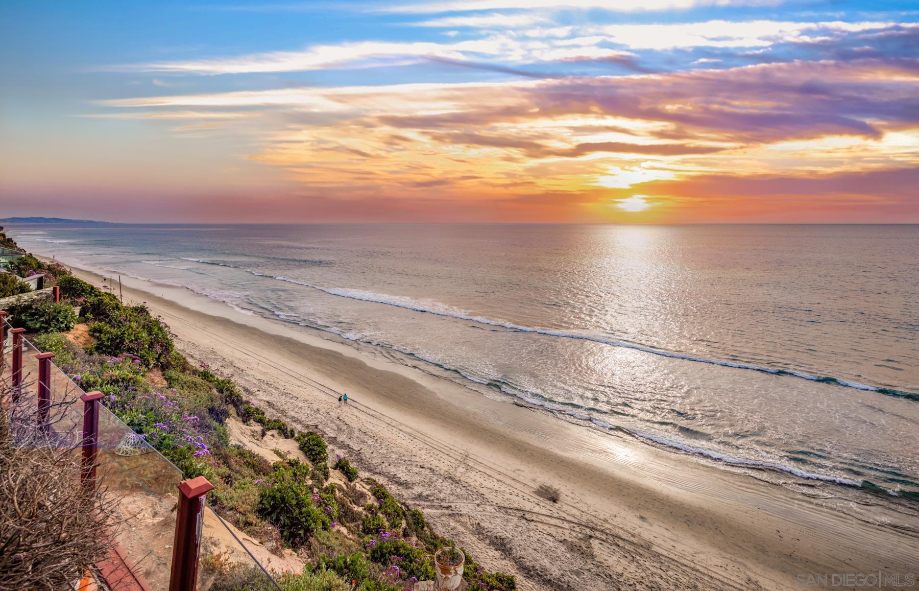 Detail Gallery Image 30 of 34 For 330  Neptune Ave, Encinitas,  CA 92024 - 3 Beds | 3 Baths